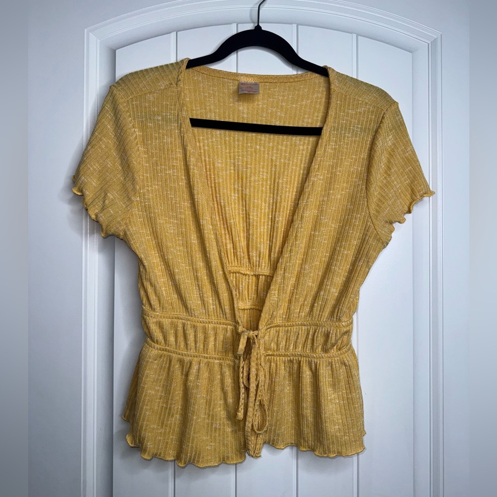No Boundaries Short Sleeve yellow cardigan